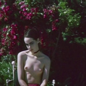 Jena Malone naked scene