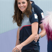 Kate Middleton tight jeans