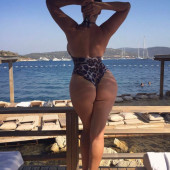 Kelly Brook ass