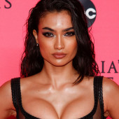 Kelly Gale 