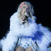 Kesha oops