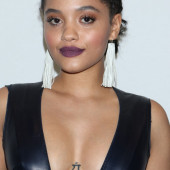 Kiersey Clemons braless