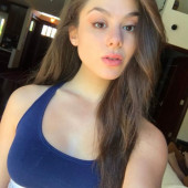 Kira Kosarin leaked