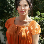 Lauren Sanchez young