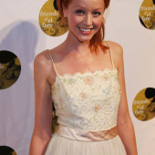 Lindy Booth 