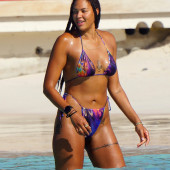 Liz Cambage 