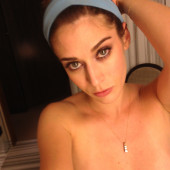 Lizzy Caplan topless leak