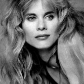 Lori Singer 