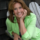 Lorraine Bracco 