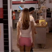 Maggie Lawson body