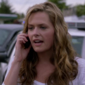 Maggie Lawson 