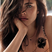 Margaret Qualley sexy