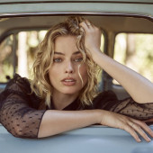 Margot Robbie wallpaper