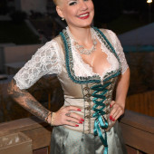 Melanie Mueller dirndl