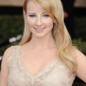 Melissa Rauch sexy