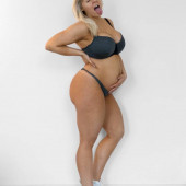 Mia Sand pregnant