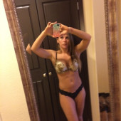 Mickie James leaked photo