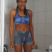 Milka Loff Fernandes body