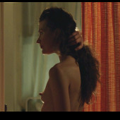 Milla Jovovich naked scene