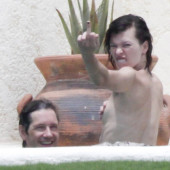 Milla Jovovich nude photos