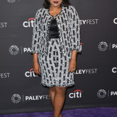 Mindy Kaling feet