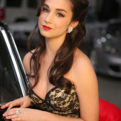 Molly Ephraim 