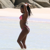 Naturi Naughton bikini