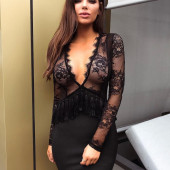 Nicole Thorne braless