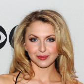 Nina Arianda