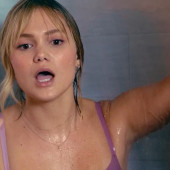 Olivia Holt 