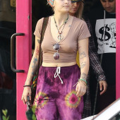 Paris Jackson boobs