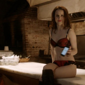 Rachel Brosnahan body