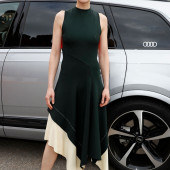 Rosamund Pike pokies