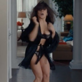 Salma Hayek sexy scene