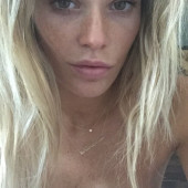 Samantha Hoopes leaked nudes