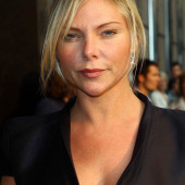 Samantha Womack dekollete