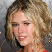 Sarah Wright