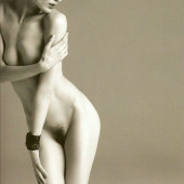 Shalom Harlow naked