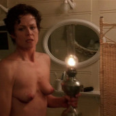 Sigourney Weaver nudes