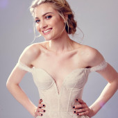 Skyler Samuels sexy