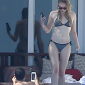 Sophie Turner bikini