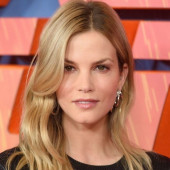 Sylvia Hoeks