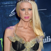 Tara Reid skinny