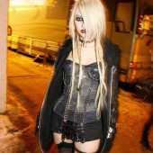 Taylor Momsen 