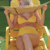 Taylor Swift bikini