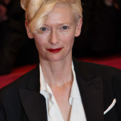 Tilda Swinton sexy