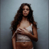 Vanessa Ferlito 