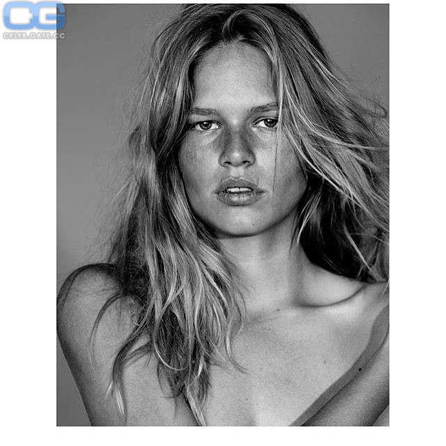 Anna Ewers 