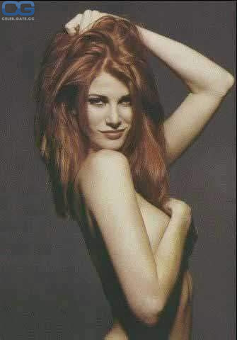 Angie Everhart 