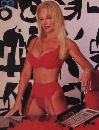 Debra Marshall 